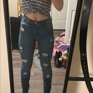 0L medium wash Hollister jeans